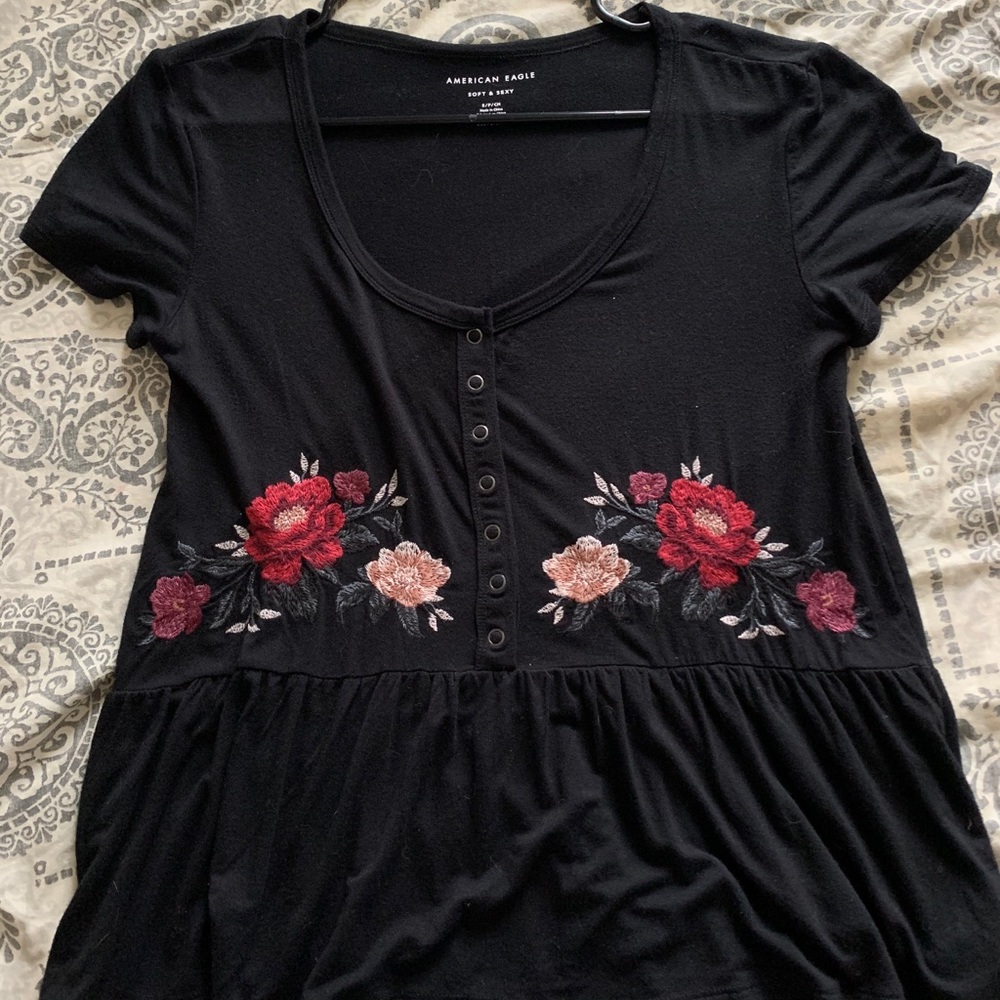American Eagle Babydoll Tee